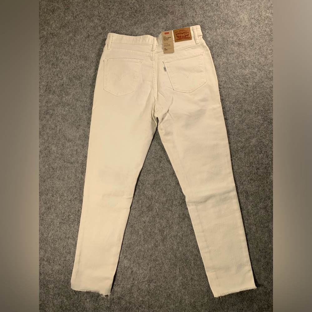 Levi's Classic Cream Jeans - Picture 5 of 16
